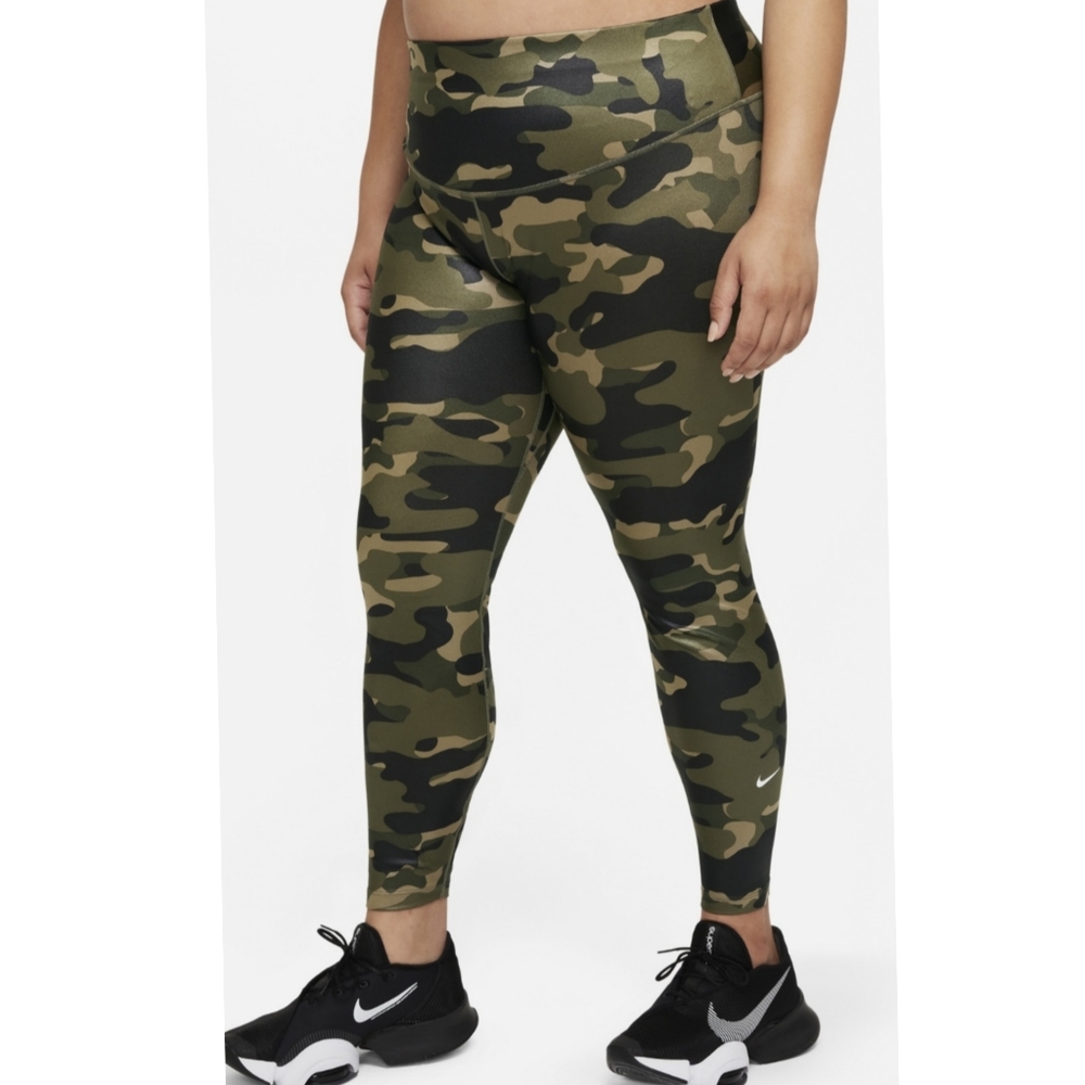 B-259 NIKE Womens NWT (3X) Camo Leggings PLUS SIZE